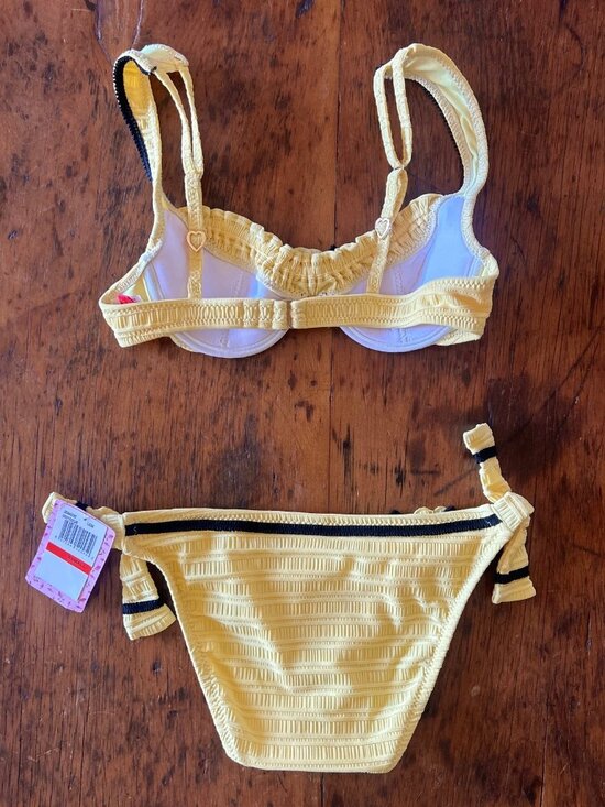 Vintage Y2K Betsey Johnson Unforgettable Bikini Set - Picture 8 of 10